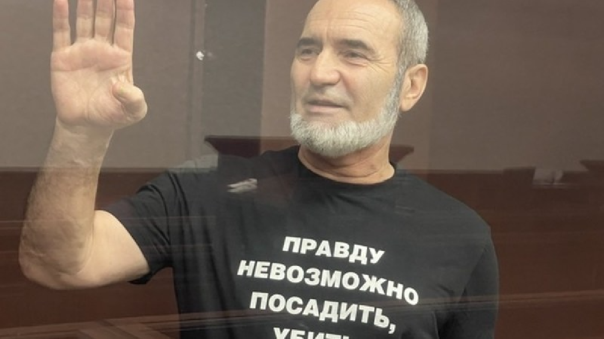 Російський суд засудив до 17 років ув'язнення кримськотатарського активіста з інсультом Азамата Еюпова
